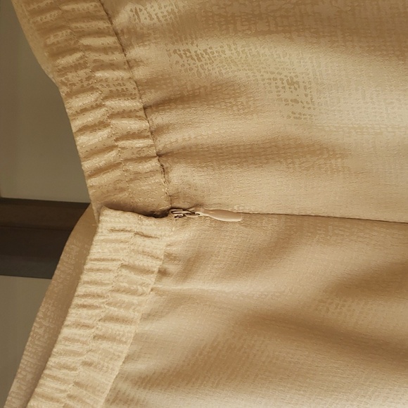 Adriana Papell silk beige Mother of the Bride 2 piece set - Picture 8 of 17